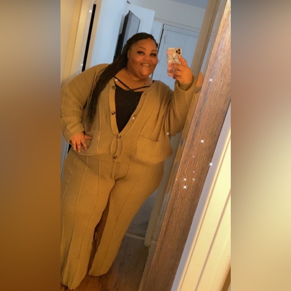 PRETTYLITTLETHING Wide Leg Knit Pants Size 26 - Picture 2 of 4